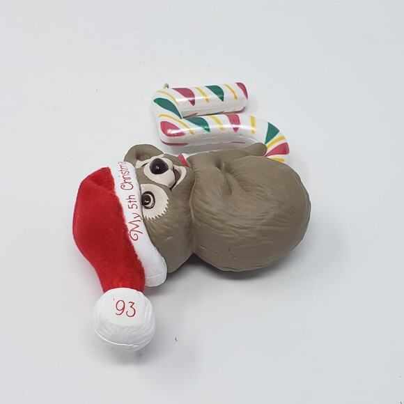 1993 Hallmark Child’s Fifth Christmas Handcrafted Keepsake Holiday Ornament - Picture 5 of 7